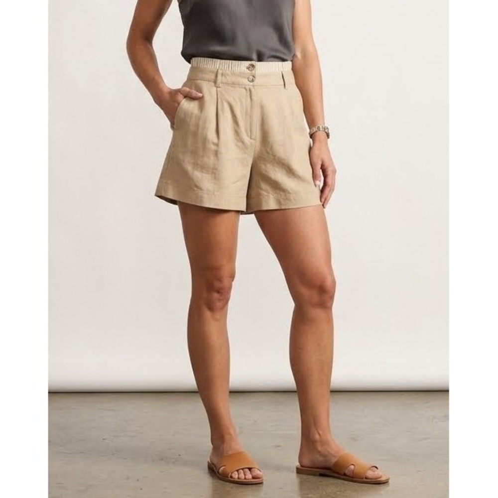 NWT Coastal Summer NVLT Women's Beige Linen/Cotton Blend Shorts Women's size Med